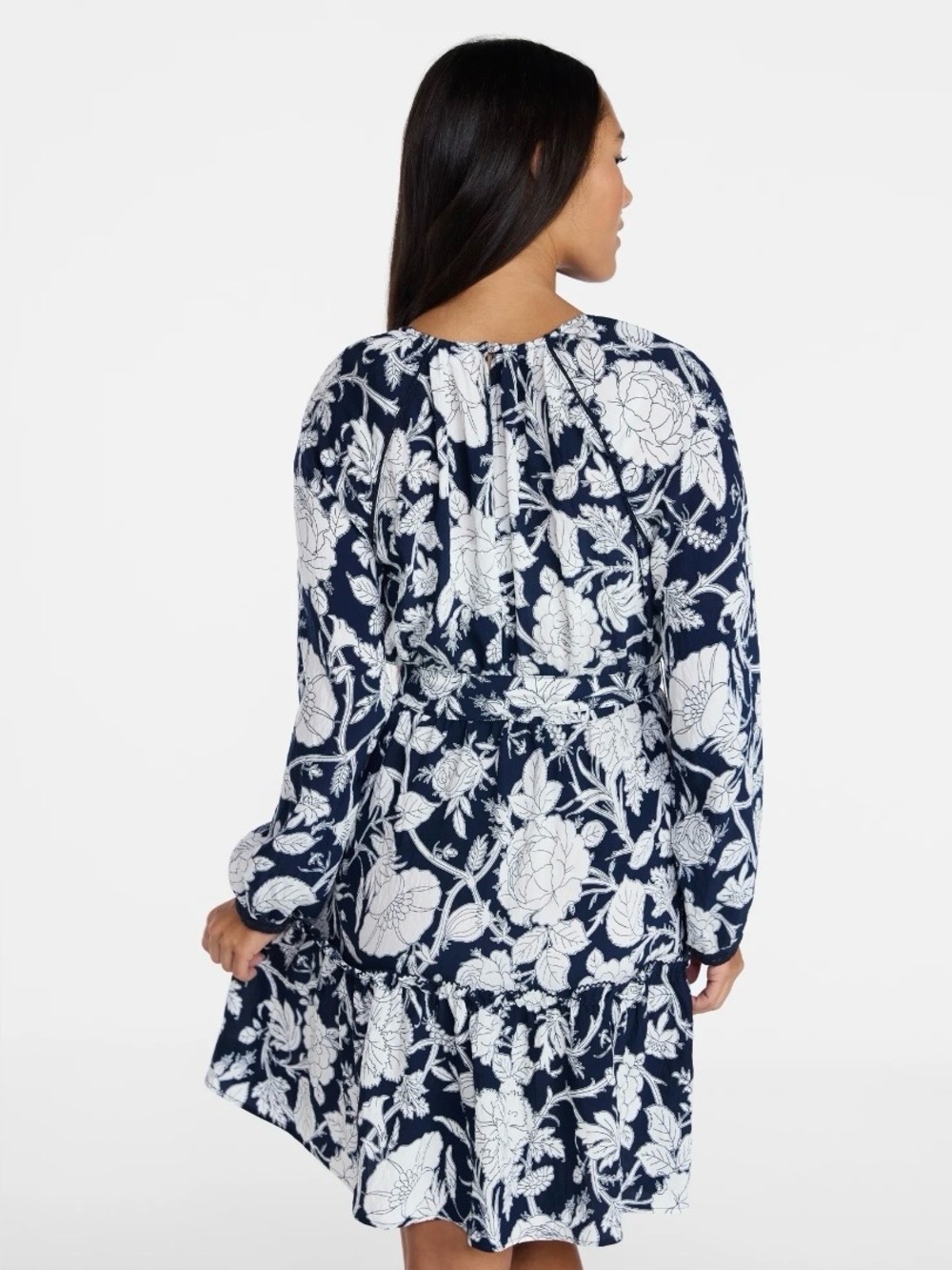 NWT! Time & Tru Navy and White Floral Tiered Long-Sleeve Dress. Size Large. - Picture 2 of 6